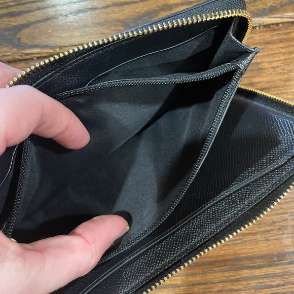 Gorgeous COACH Gallery Tote w/ Matching Wallet/Wristlet 🖤🖤 - Picture 12 of 16